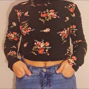 RUE 21 FLORAL CROP TOP